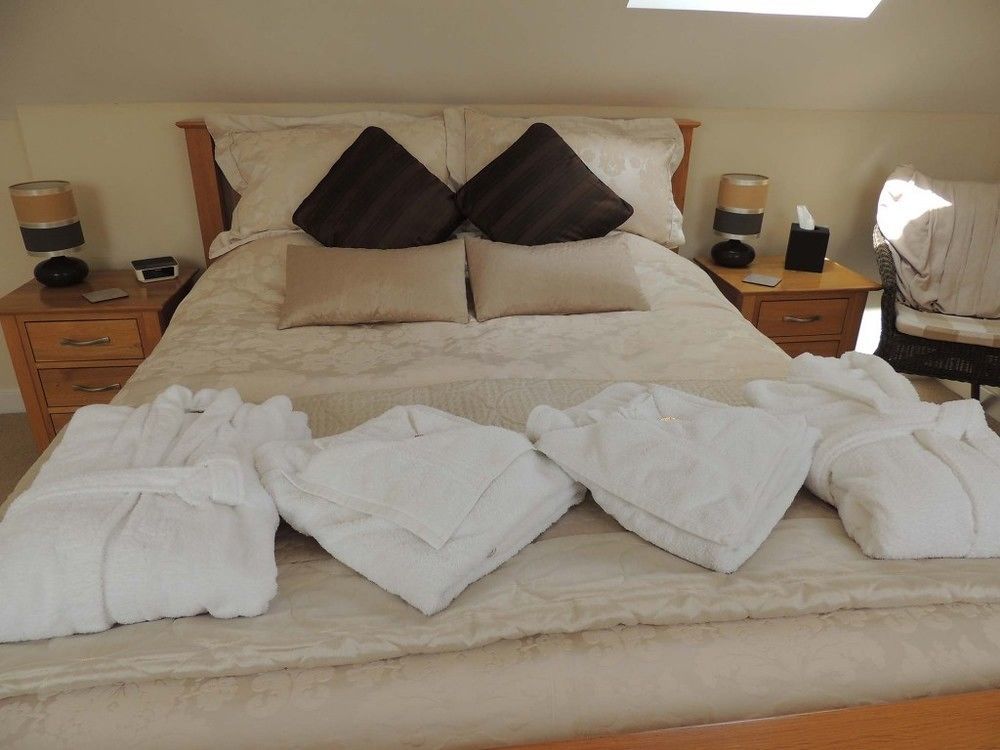 Отель The Manor Coach House Hindlip Экстерьер фото